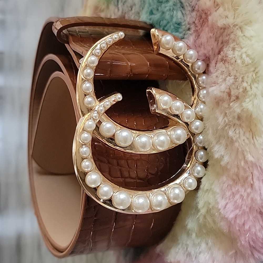 JEWEL & CLARA WOMENS CAMEL FASHION BELT